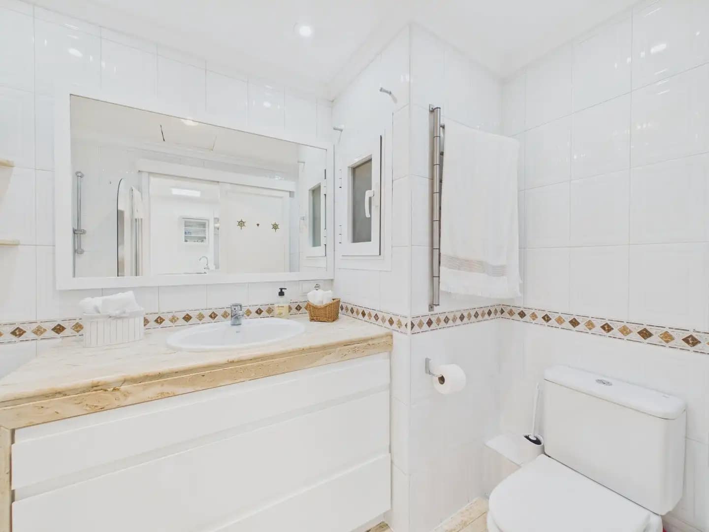2 soverom Leilighet til leie i Palma de Mallorca - € 2 200 (Ref: 9971559)
