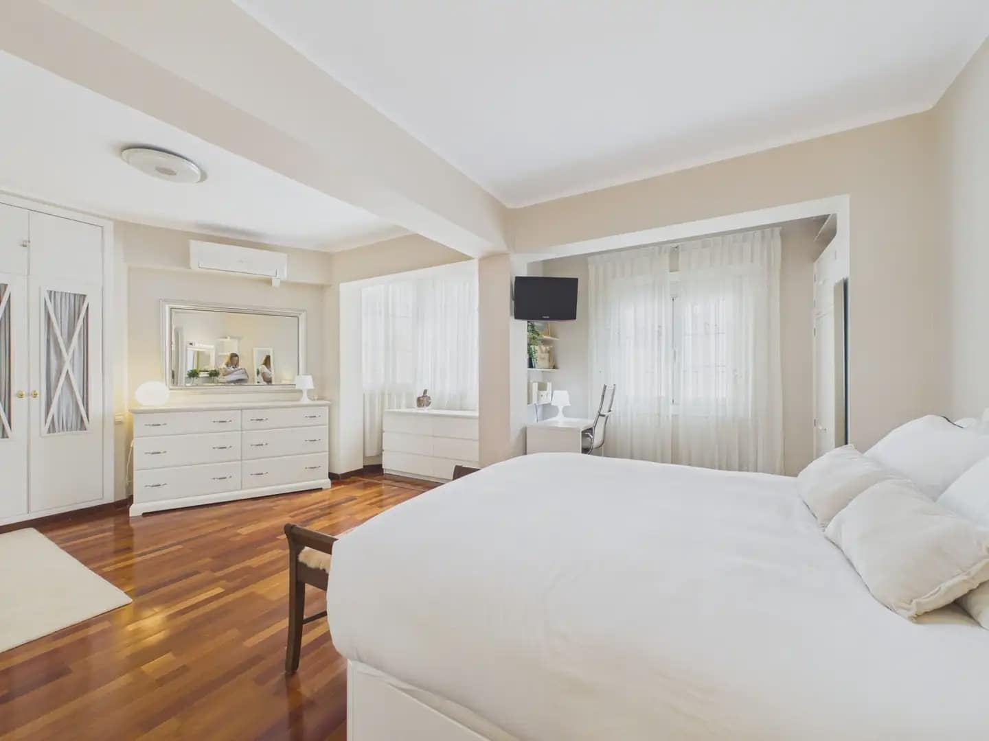 2 soverom Leilighet til leie i Palma de Mallorca - € 2 200 (Ref: 9971559)
