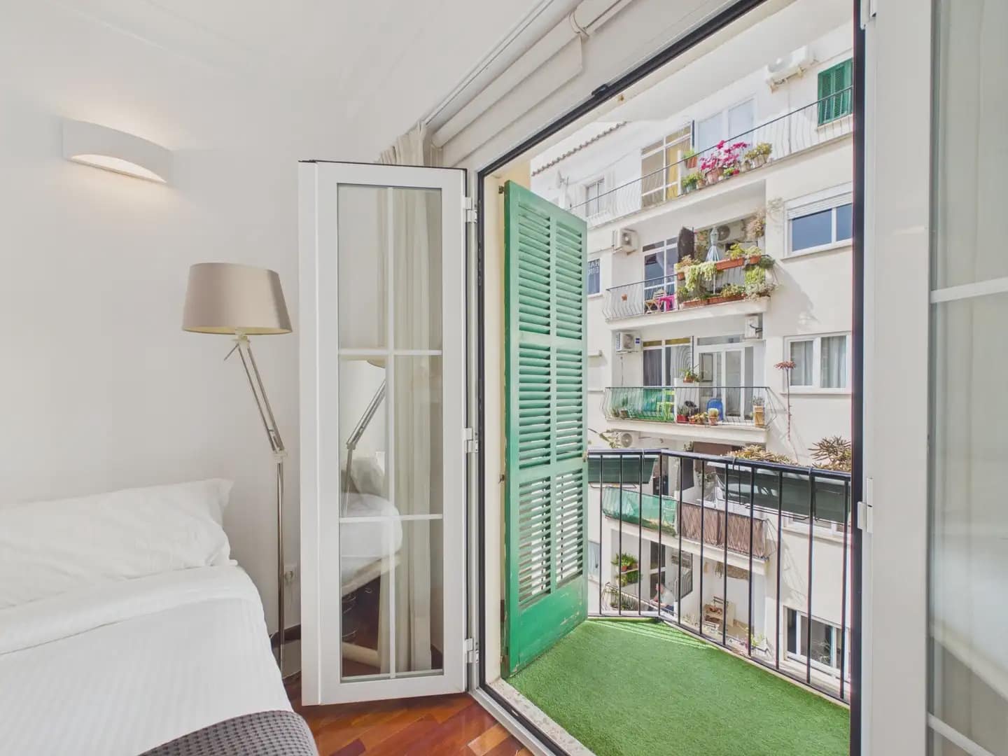 2 soverom Leilighet til leie i Palma de Mallorca - € 2 200 (Ref: 9971559)