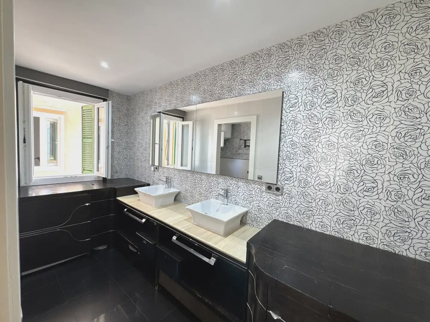 3 bedroom Beach Apartment for sale in Palma de Mallorca - € 665,000 (Ref: 9971562)