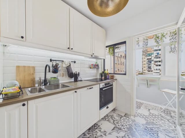 2 slaapkamer Flat te huur in El Camp d'en Serralta, Palma de Mallorca met garage - € 2.000 (Ref: 9971563)