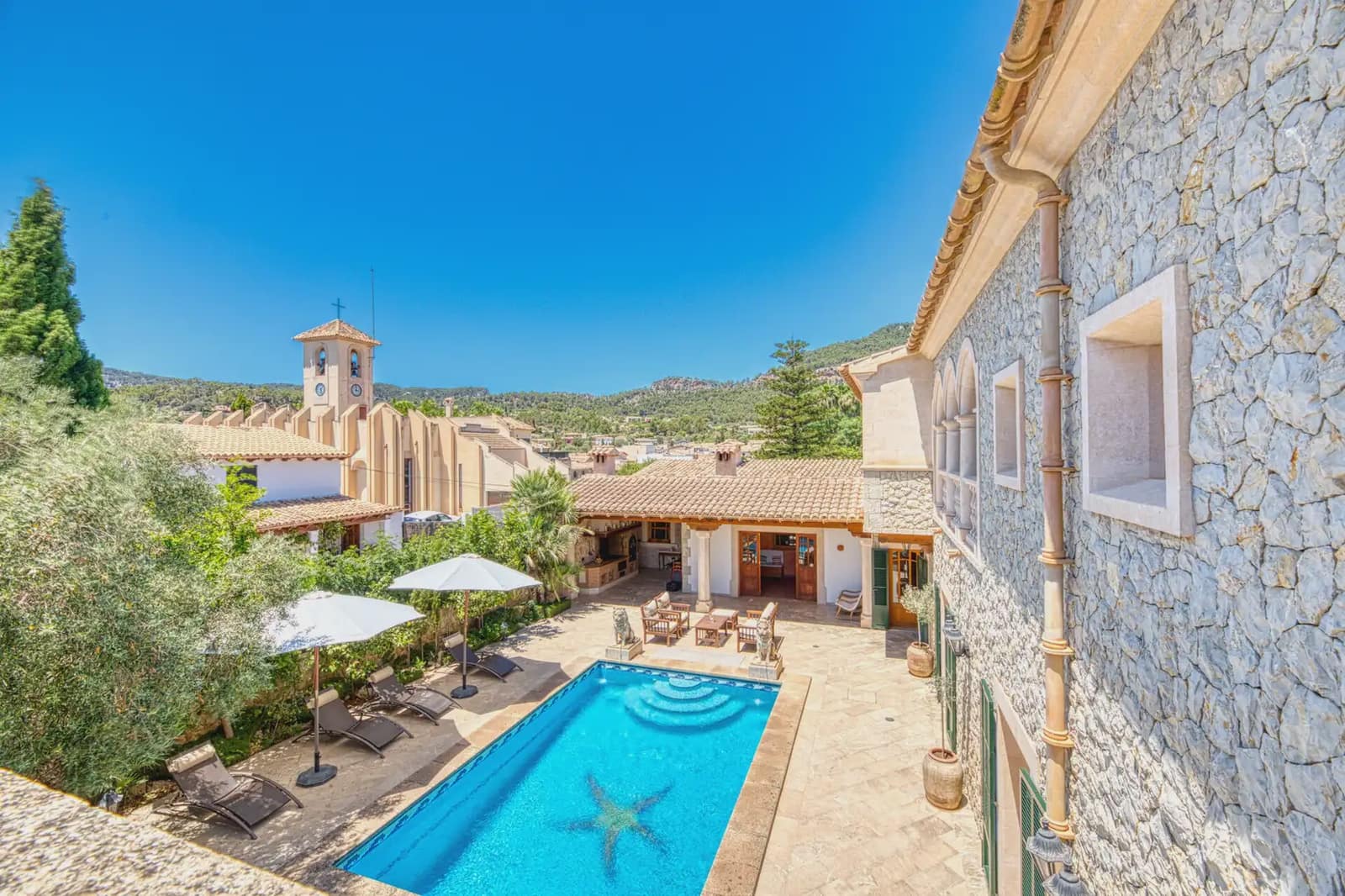 5 sypialnia Willa na sprzedaż w Calvia z garażem - 2 100 000 € (Ref: 9971568)