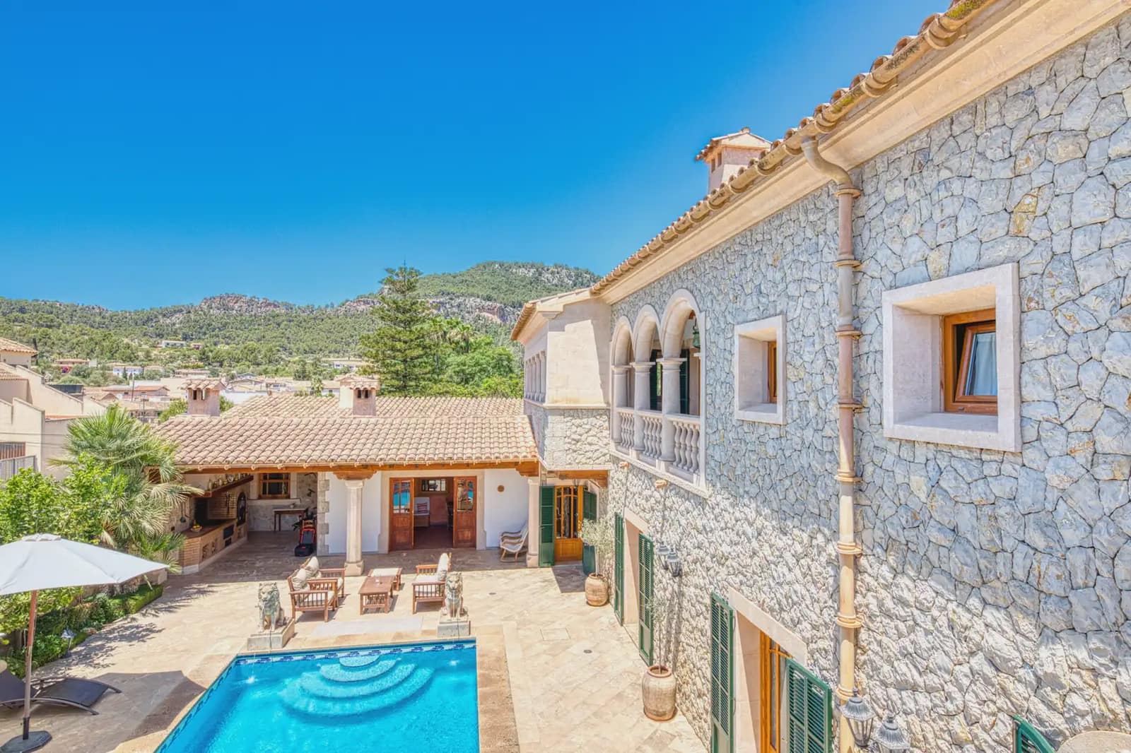 5 sypialnia Willa na sprzedaż w Calvia z garażem - 2 100 000 € (Ref: 9971568)