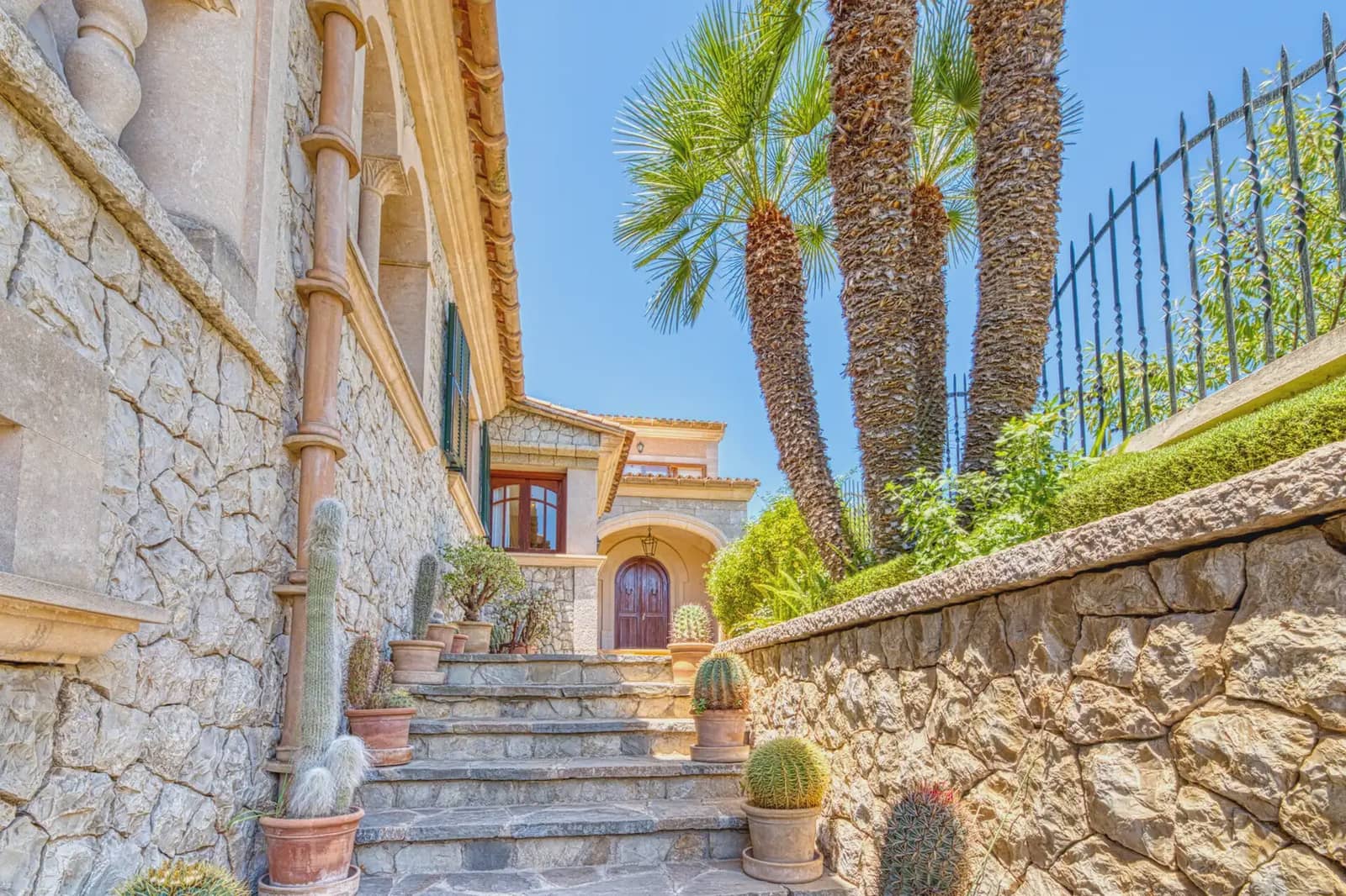 5 sypialnia Willa na sprzedaż w Calvia z garażem - 2 100 000 € (Ref: 9971568)