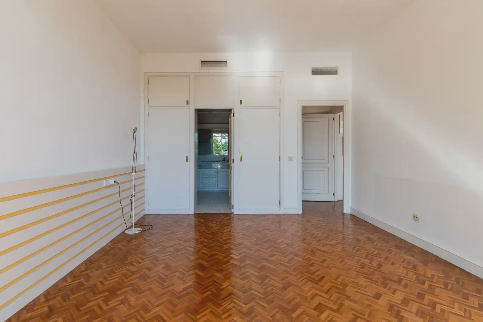 2 slaapkamer Penthouse te koop in Palma de Mallorca met zwembad - € 930.000 (Ref: 9971570)