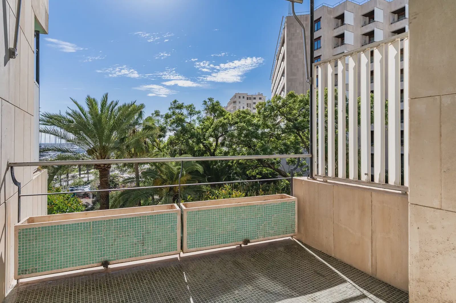 2 slaapkamer Penthouse te koop in Palma de Mallorca met zwembad - € 930.000 (Ref: 9971570)