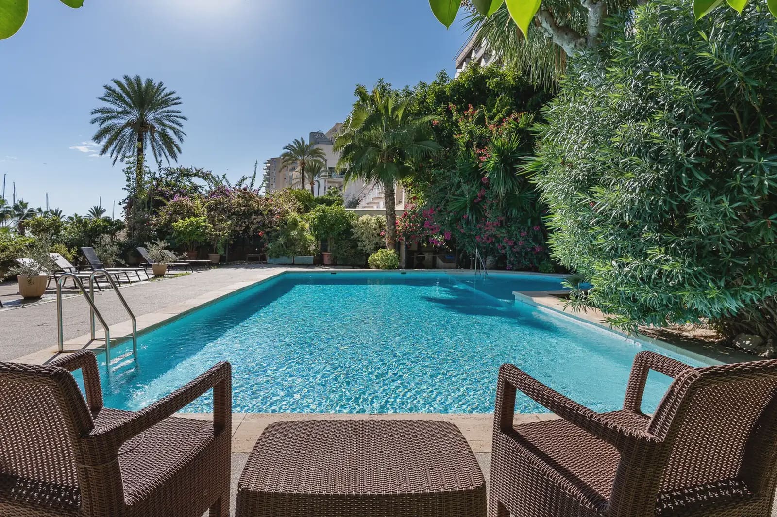 2 slaapkamer Penthouse te koop in Palma de Mallorca met zwembad - € 930.000 (Ref: 9971570)