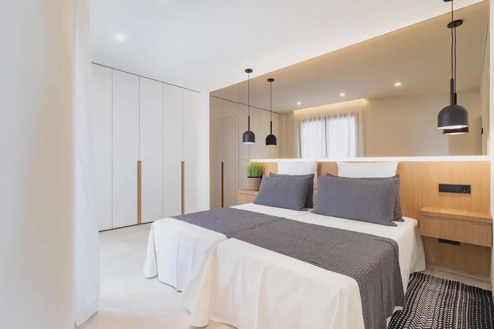 4 bedroom Flat for sale in Calvia with garage - € 1,678,550 (Ref: 9971571)