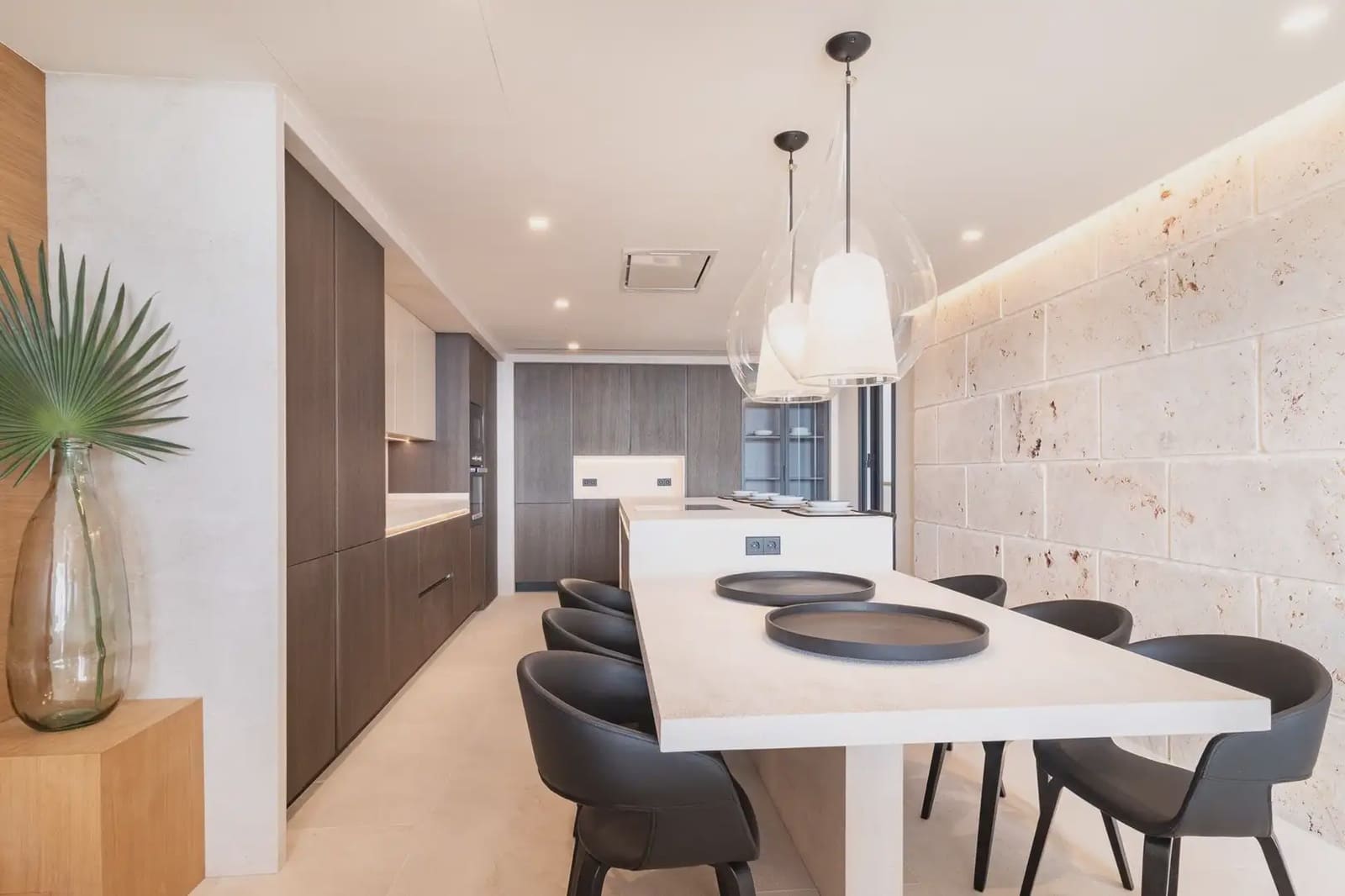 4 bedroom Flat for sale in Calvia with garage - € 1,678,550 (Ref: 9971571)