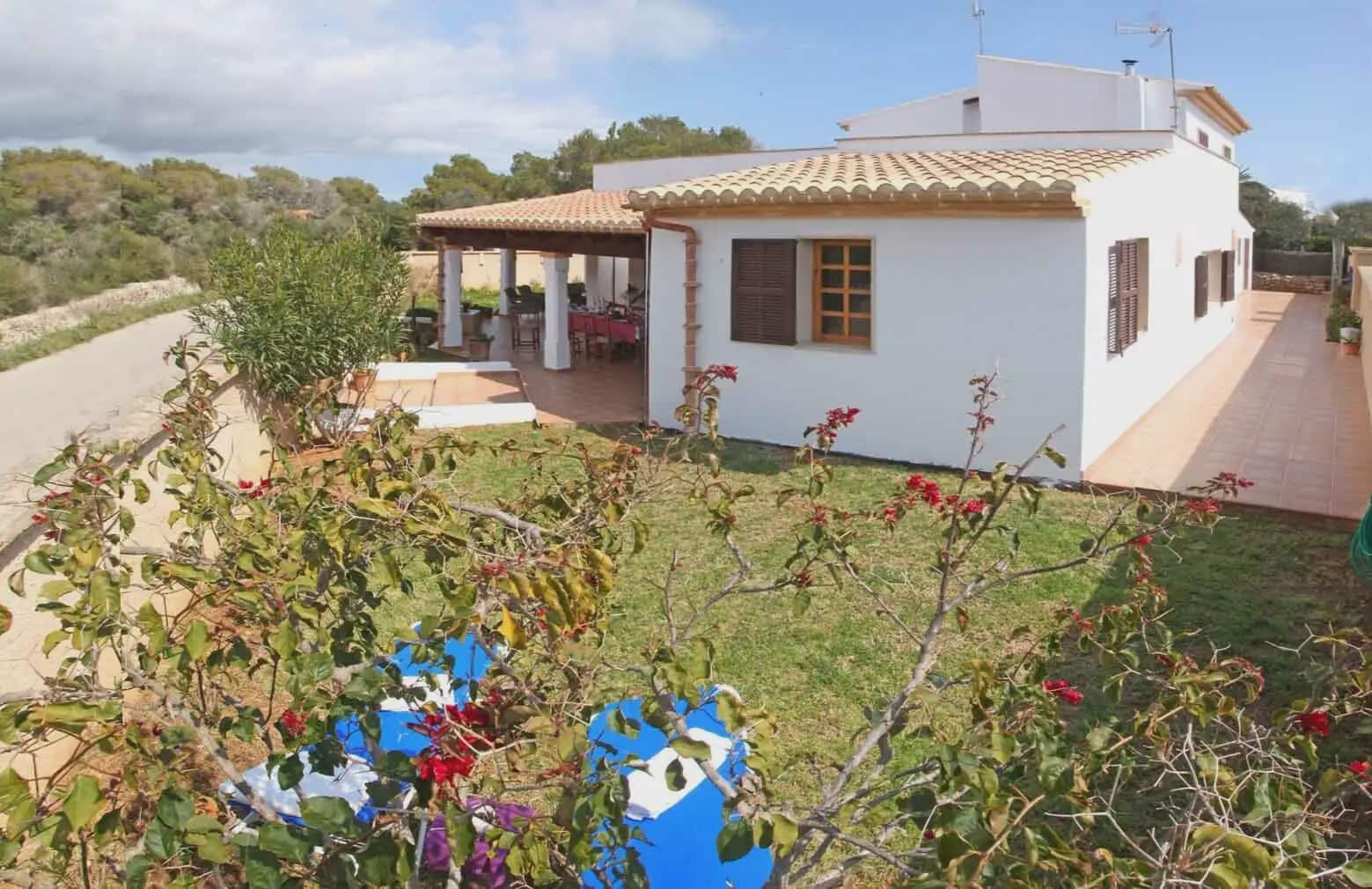 4 bedroom Finca/Country House for rent in Santanyi with garage - € 2,000 (Ref: 9971572)