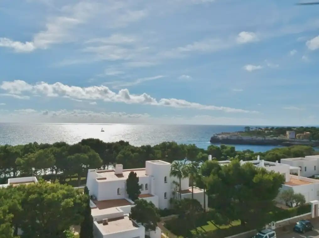 8 bedroom Villa for sale in Santanyi with pool - € 6,400,000 (Ref: 9971576)