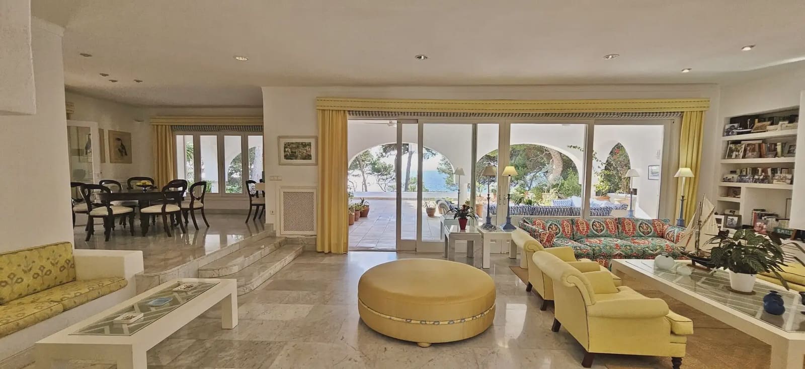 8 bedroom Villa for sale in Santanyi with pool - € 6,400,000 (Ref: 9971576)