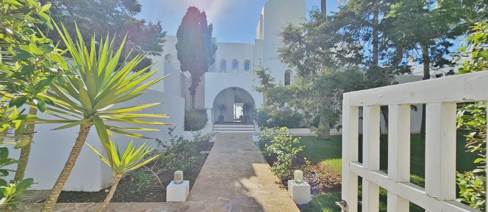 8 bedroom Villa for sale in Santanyi with pool - € 6,400,000 (Ref: 9971576)