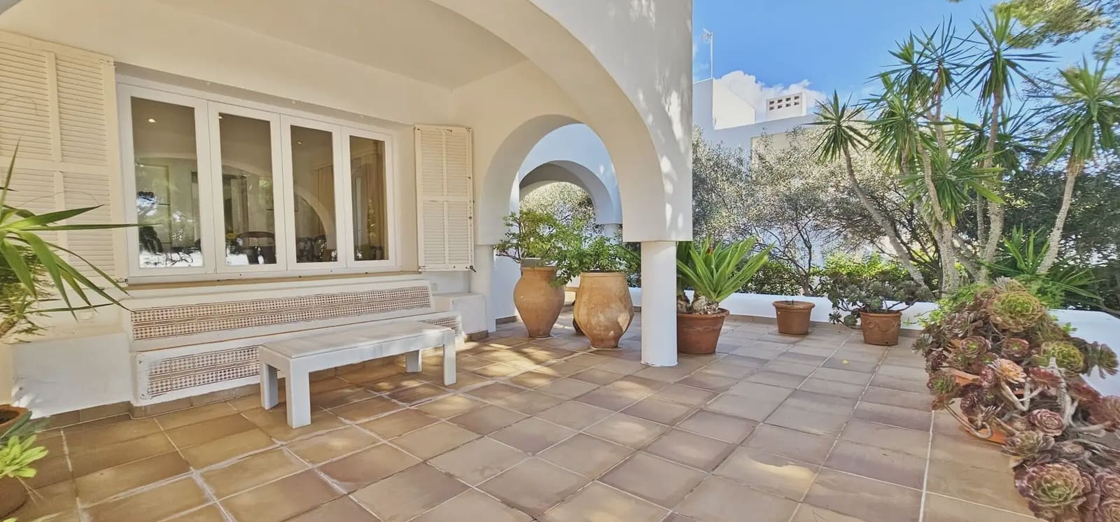 8 bedroom Villa for sale in Santanyi with pool - € 6,400,000 (Ref: 9971576)