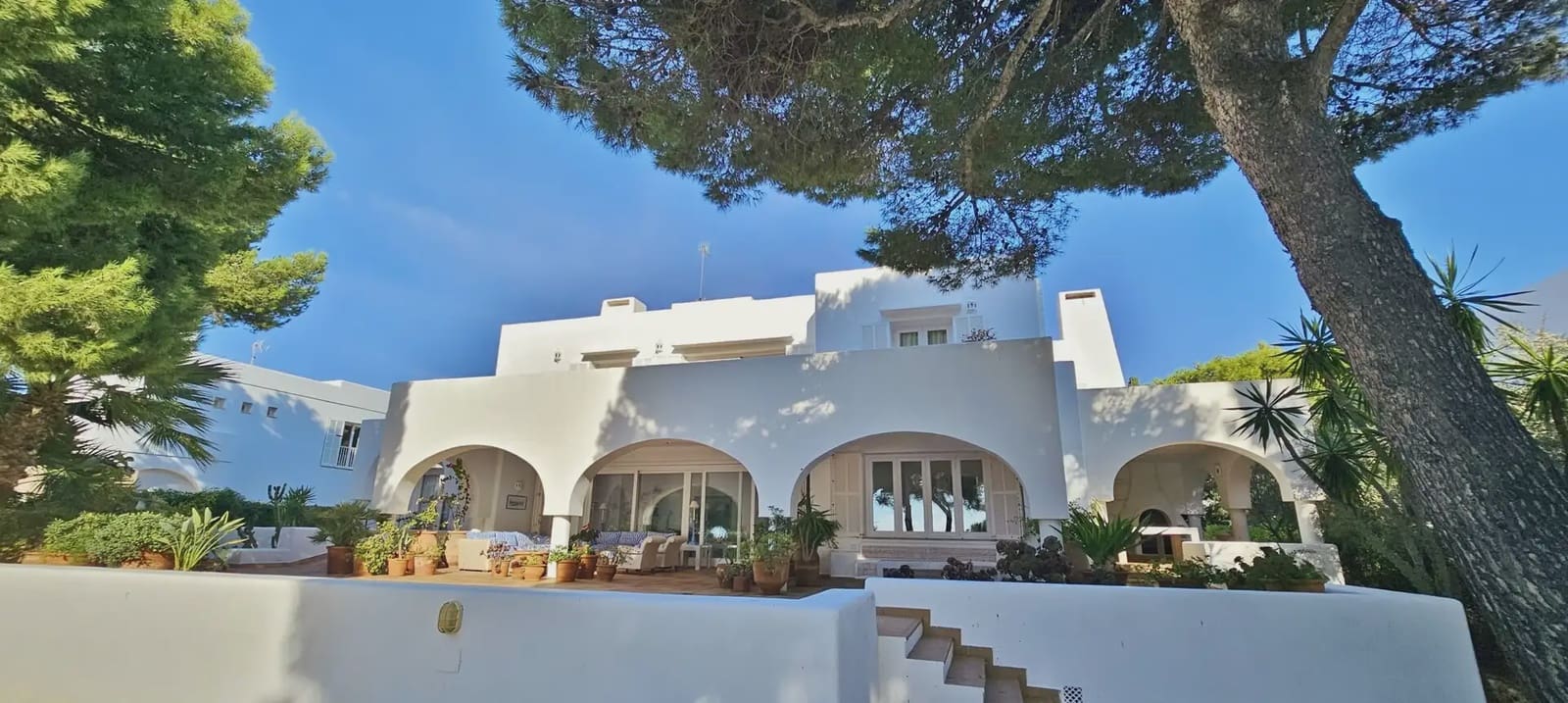8 bedroom Villa for sale in Santanyi with pool - € 6,400,000 (Ref: 9971576)