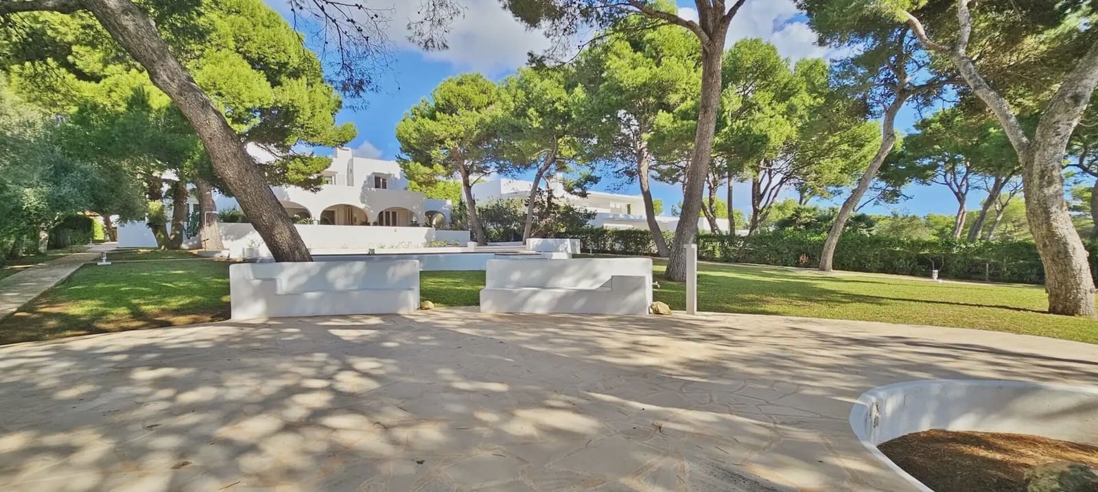 8 bedroom Villa for sale in Santanyi with pool - € 6,400,000 (Ref: 9971576)