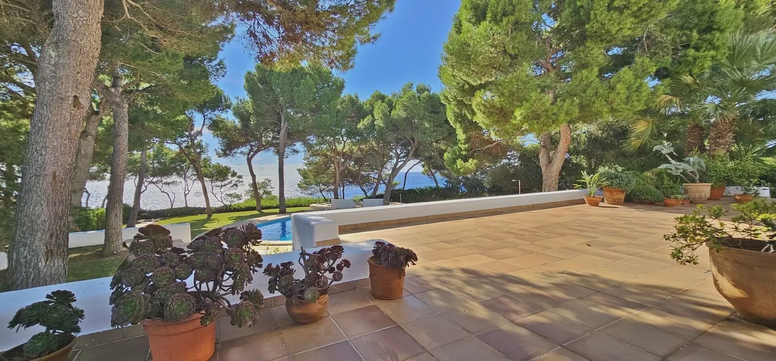 8 bedroom Villa for sale in Santanyi with pool - € 6,400,000 (Ref: 9971576)