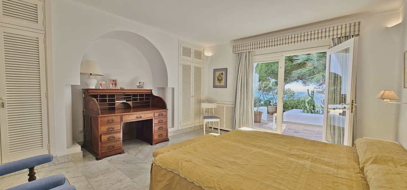 8 bedroom Villa for sale in Santanyi with pool - € 6,400,000 (Ref: 9971576)