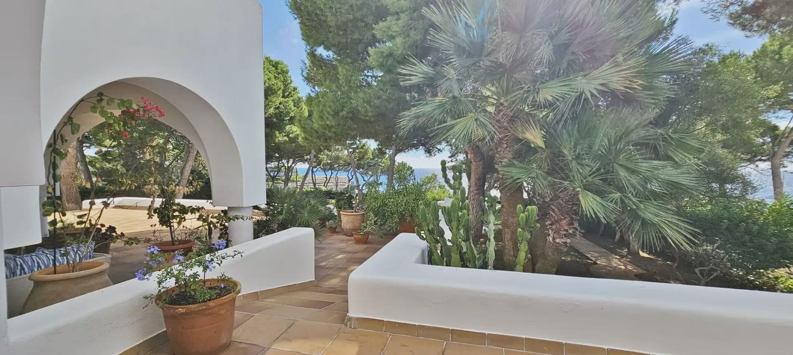 8 bedroom Villa for sale in Santanyi with pool - € 6,400,000 (Ref: 9971576)