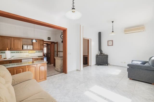 Casa de 7 habitaciones en Andratx en venta - 750.000 € (Ref: 9971578)
