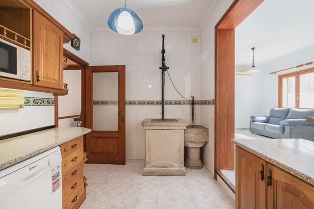 Casa de 7 habitaciones en Andratx en venta - 750.000 € (Ref: 9971578)