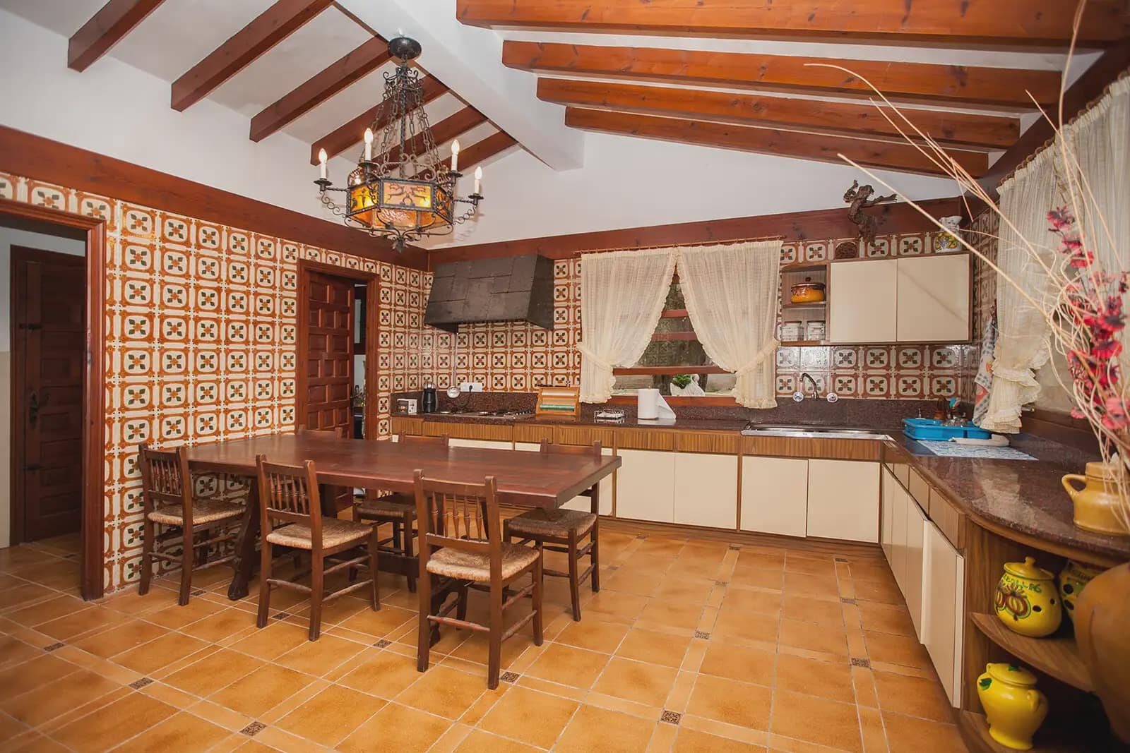 4 bedroom Villa for sale in Esporles with garage - € 1,600,000 (Ref: 9971584)