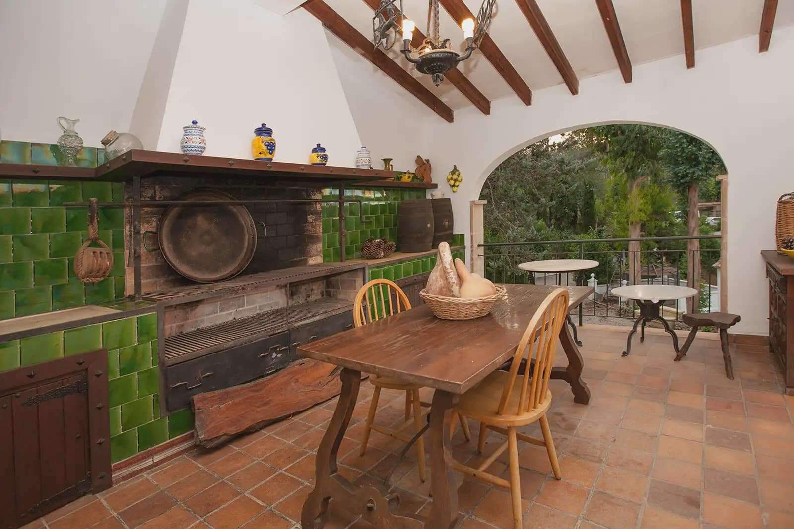4 bedroom Villa for sale in Esporles with garage - € 1,600,000 (Ref: 9971584)