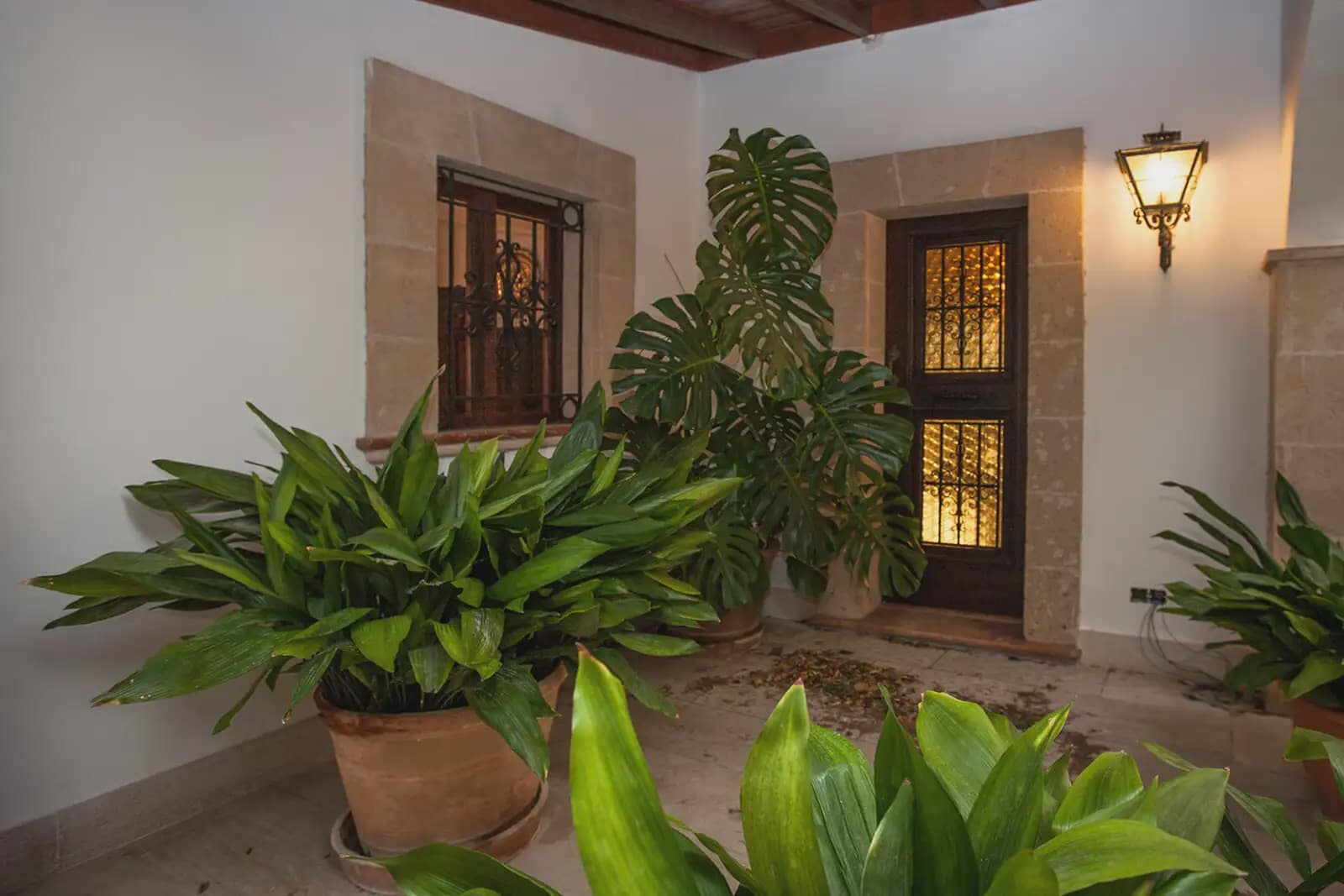 4 bedroom Villa for sale in Esporles with garage - € 1,600,000 (Ref: 9971584)