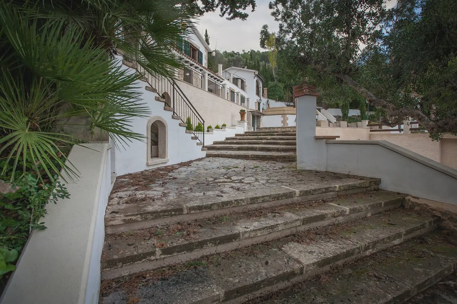 4 bedroom Villa for sale in Esporles with garage - € 1,600,000 (Ref: 9971584)
