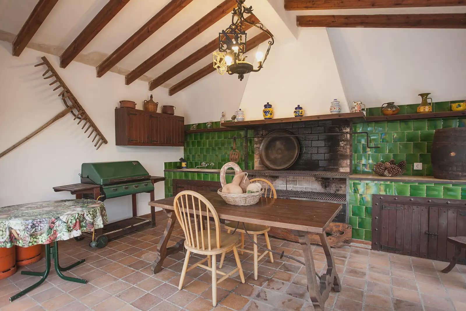 4 bedroom Villa for sale in Esporles with garage - € 1,600,000 (Ref: 9971584)