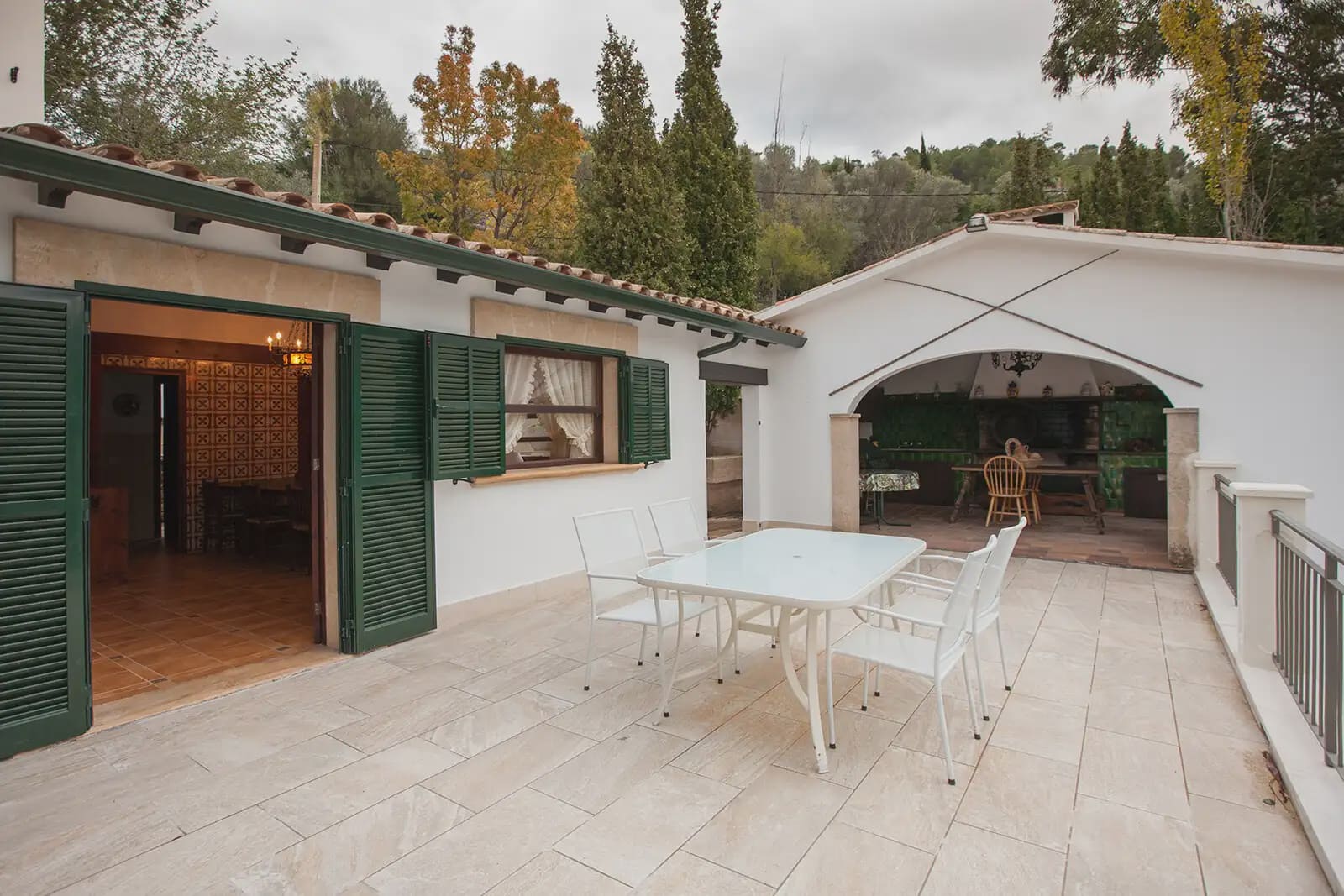 4 bedroom Villa for sale in Esporles with garage - € 1,600,000 (Ref: 9971584)