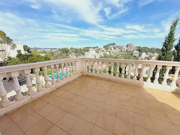 6 soveværelse Villa til salg i Palma de Mallorca med swimmingpool - € 1.590.000 (Ref: 9971588)
