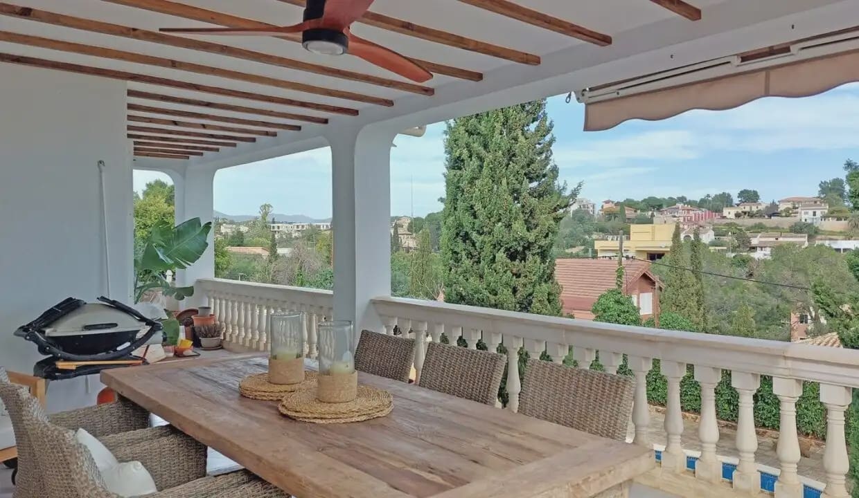 6 soveværelse Villa til salg i Palma de Mallorca med swimmingpool - € 1.590.000 (Ref: 9971588)