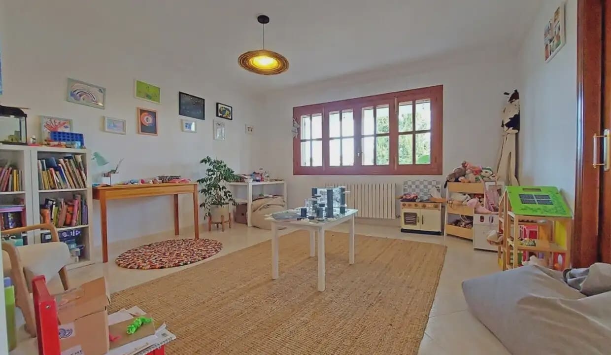6 soveværelse Villa til salg i Palma de Mallorca med swimmingpool - € 1.590.000 (Ref: 9971588)