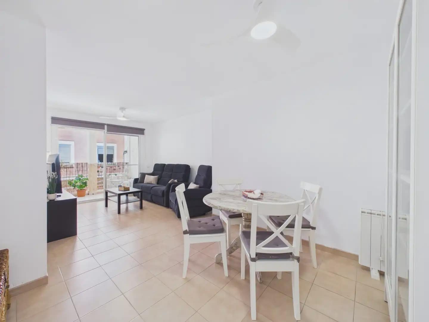 3 bedroom Flat for rent in Palma de Mallorca - € 2,150 (Ref: 9971590)