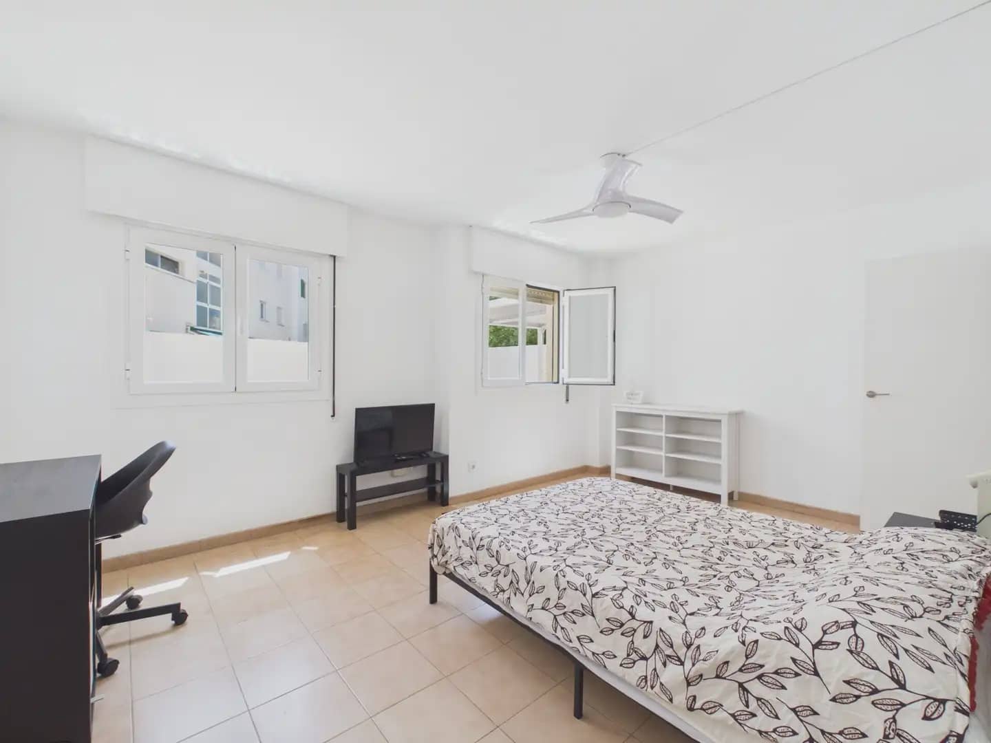 3 bedroom Flat for rent in Palma de Mallorca - € 2,150 (Ref: 9971590)