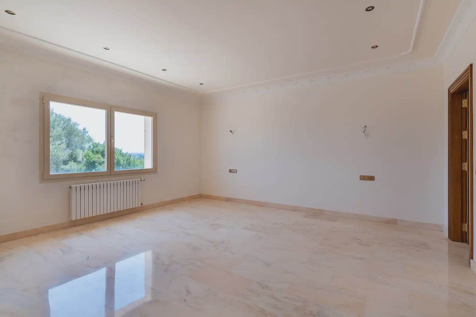 4 bedroom Villa for sale in Muro with pool - € 3,000,000 (Ref: 9971591)