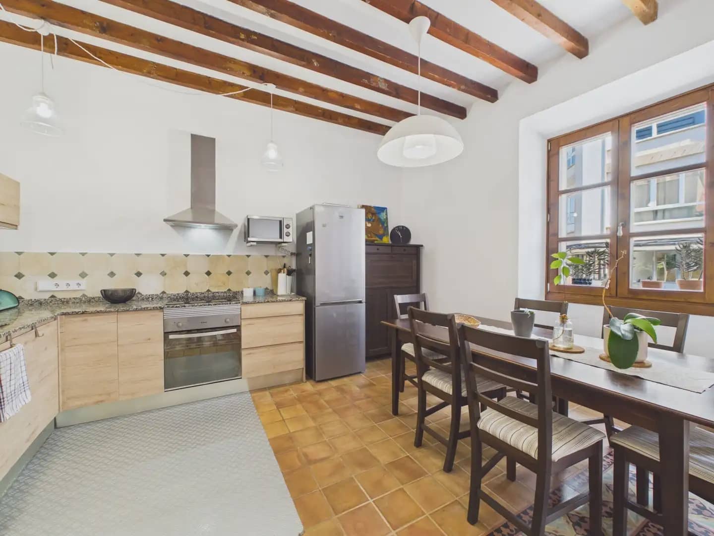 2 soveværelse Lejlighed til leje i Palma de Mallorca - € 1.500 (Ref: 9971593)