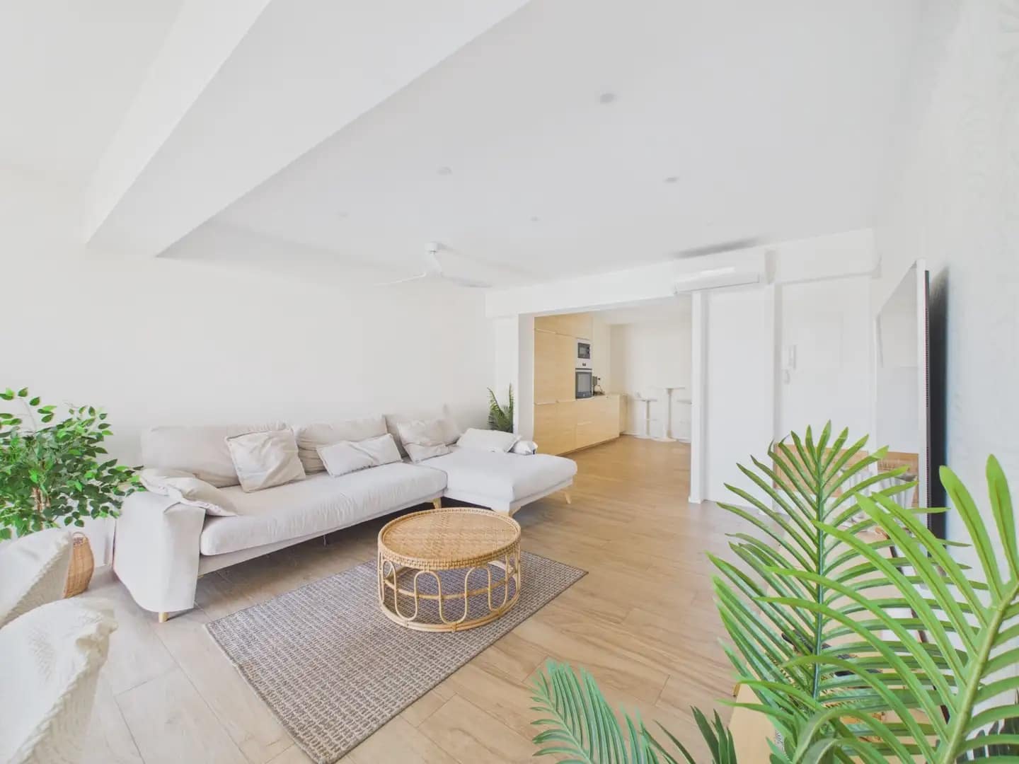 2 soveværelse Lejlighed til leje i Palma de Mallorca - € 1.800 (Ref: 9971600)