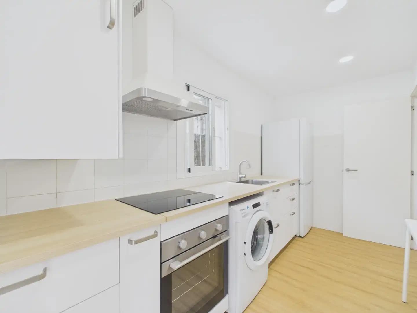 2 soveværelse Lejlighed til leje i Palma de Mallorca - € 1.400 (Ref: 9976024)