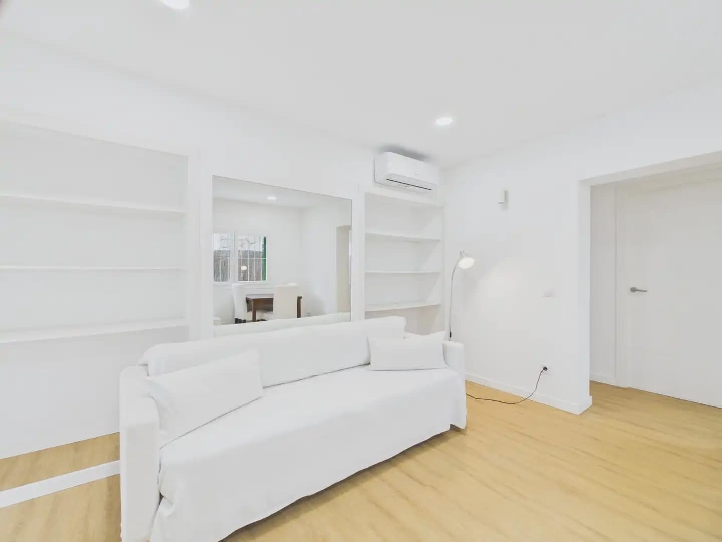 2 soveværelse Lejlighed til leje i Palma de Mallorca - € 1.400 (Ref: 9976024)