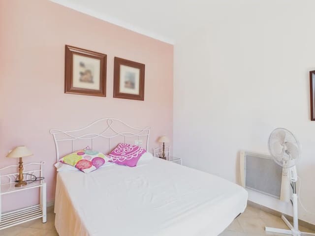 2 slaapkamer Flat te huur in Cort, Palma de Mallorca - € 1.550 (Ref: 9993607)