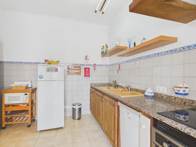 2 slaapkamer Flat te huur in Cort, Palma de Mallorca - € 1.550 (Ref: 9993607)