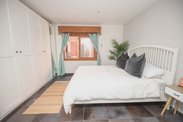 3 soverom Leilighet til leie i El Mercat, Palma de Mallorca - € 2 500 (Ref: 9997656)