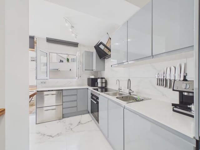 Appartement de 3 chambres à louer à Bons Aires, Palma de Mallorca avec garage - 2 250 € (Ref: 9999450)