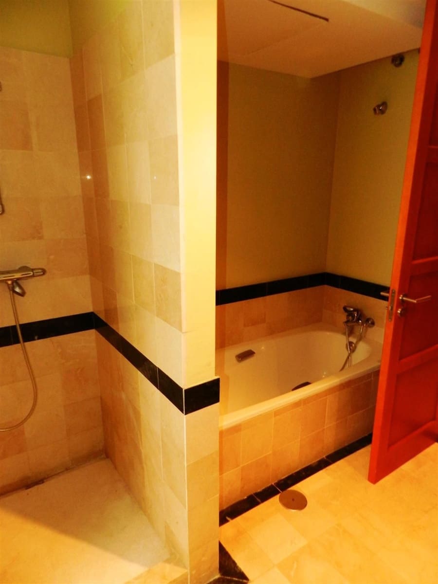 4 sypialnia Willa na sprzedaż w Sotogrande - 1 100 000 € (Ref: 8617567)