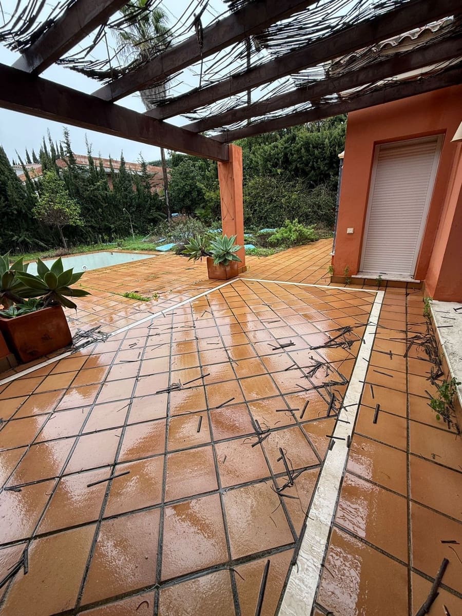 4 sypialnia Willa na sprzedaż w Sotogrande - 1 100 000 € (Ref: 8617567)