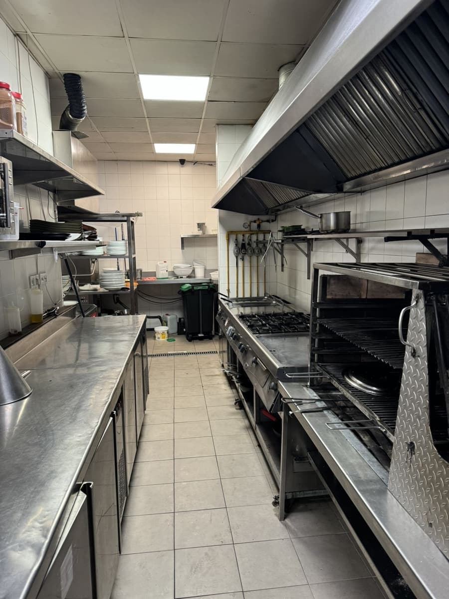 Restaurant/Bar for sale in Sotogrande - € 550,000 (Ref: 8617580)