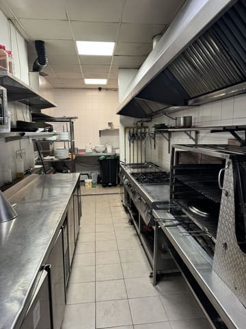Restaurant/Bar for sale in Sotogrande, San Roque - € 550,000 (Ref: 8617580)
