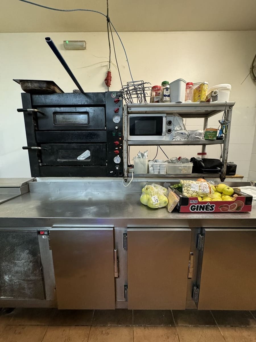 Restaurant/Bar til salg i Sotogrande - € 200.000 (Ref: 8617583)